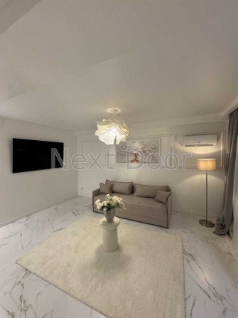 Красива однокімнатна квартира біля метро Вокзальна - фото 1