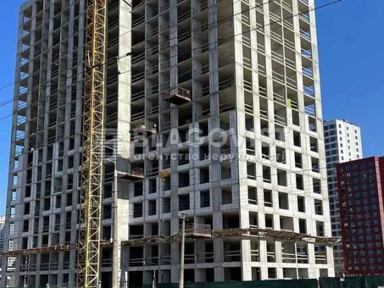 Варшавський 3 2к квартира буд 10.5 Киев