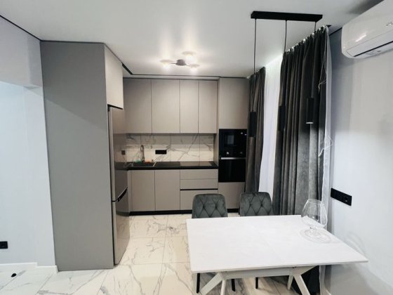 1к квартира з ремонтом в ЖК Lalaland. Берковецька. ТРЦ Lavina. Киев