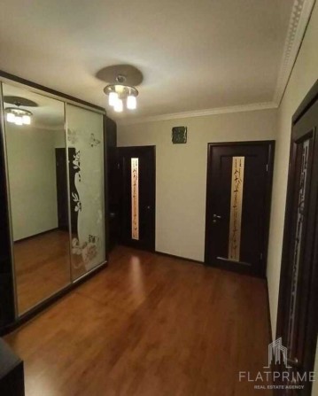 Південна Борщагівка, ТРЦ «Республіка»,метро Житомирська - фото 1