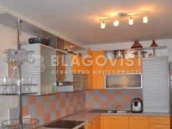 4-к - Котельникова, 1 - Цегла - 2001 р - 3 поверх з 19-ти - Євроремонт Киев