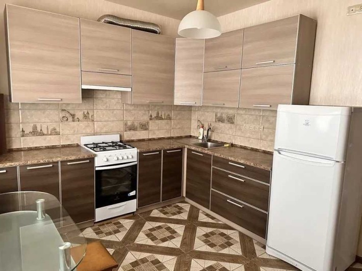 Продам 1к квартиру в Подільському районі - фото 1