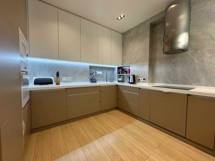 Продаж 2к якісний ремонт Лобановського просп 4б ЖК Олександрівський - фото 1