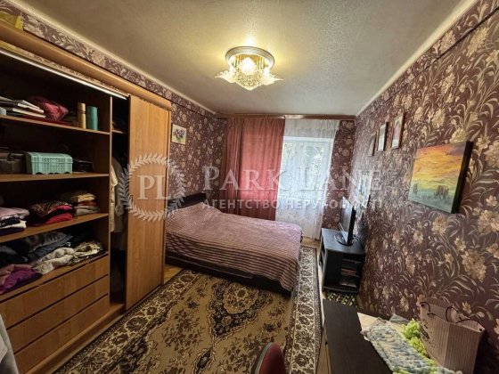 Продаж 3к квартири вул. Волинська 15 Солом`янський р-н Київ