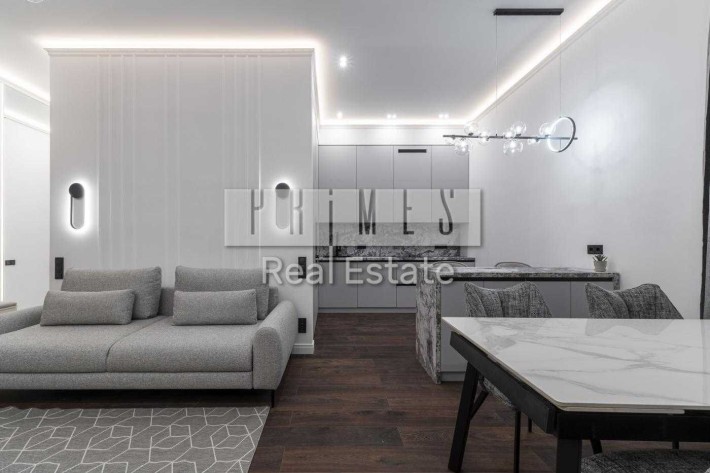 Продам 2к 64 м2 Олеся Гончара 74А Золотые Ворота Шевченковский Центр - фото 1