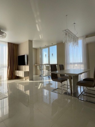 99м! Топ ціна! Файна таун / Салютна - фото 1