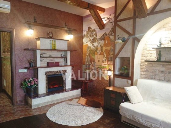 Продам 1к квартиру, авторський ремонт, Центр Києва, вул.Дмитрівська 80 Київ