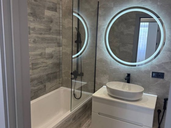 Продаж 2-кімнатної квартири з ремонтом  Жк Варшавский 2 Київ