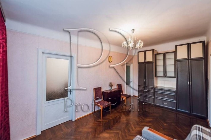 Продаж 3 кімн. квартири за адресою Краснова 8, метро Житомирська - фото 1