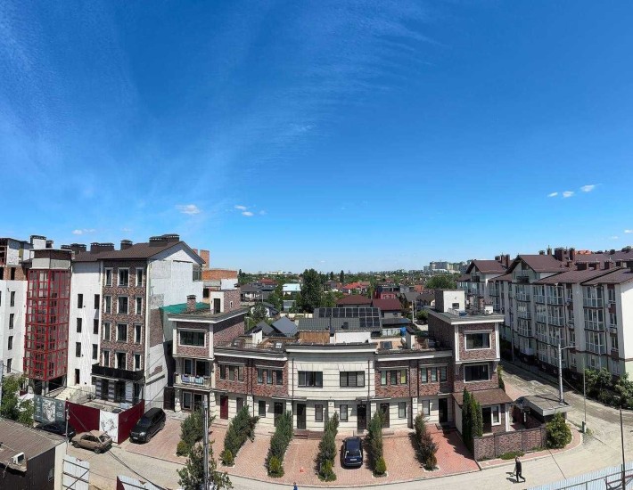 Двокімнатна квартира з гардеробом. Віддалене придбання - фото 1