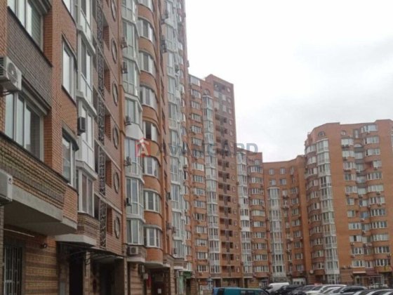 Продам простору квартиру 109 кв. 7 хв. м. Академмістечко Киев