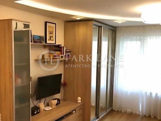 Продаж 1к квартири по вул. Нововокзальна, Соломʼянський р-н. Соломенка Київ