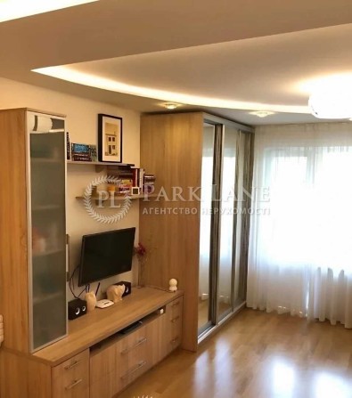 Продаж 1к квартири по вул. Нововокзальна, Соломʼянський р-н. Соломенка - фото 1