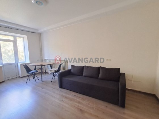 Сталінка, Шулявська,КНАУ, 2 кімнатна Киев