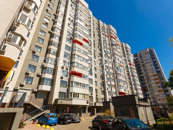 Простора 2к з ремонтом і технікою, Берестейський просп. 71а Киев