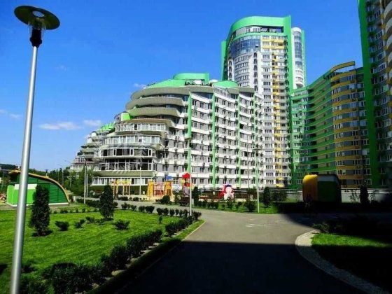 Простора двокімнатна квартира, ЖК Паркове Місто, вул. Вишгородська, 45 Киев