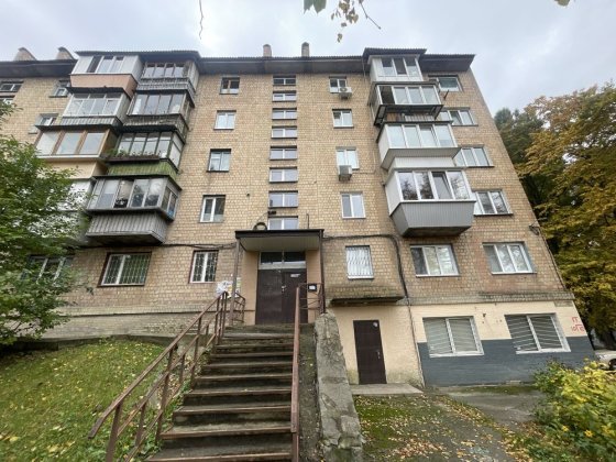 Продаж квартири в Києві біля метро Житомирська Київ