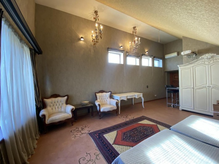 Елітна квартира з видом у центрі Києва - фото 1