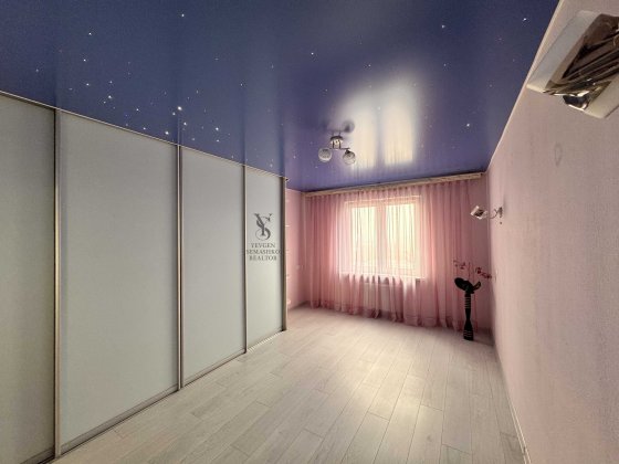 Продаж однокімнатної квартири, ЖК Крістер Град. Без комісії. Киев