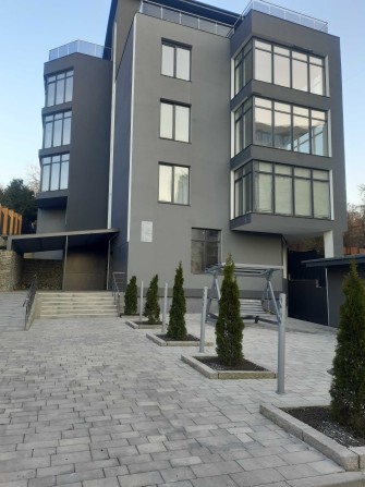 Продаж 2-к квартира . Клубний  будинок біля парку.  Тихо, зручно. Без% - фото 1