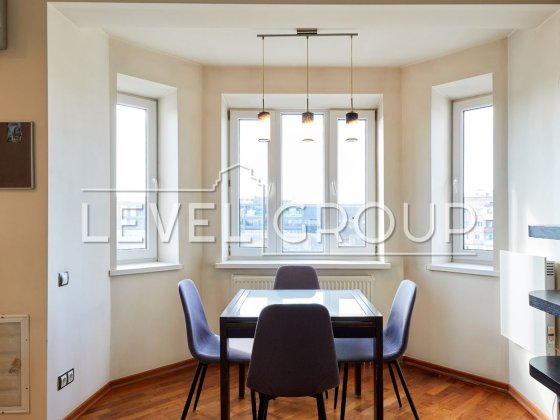 Продаж 3-к квартира з ремонтом, Подільський район Київ