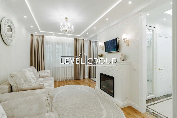 БЕЗ КОМІСІЇ! Центр! 2-кімнатна квартира біля Цирку. - фото 1