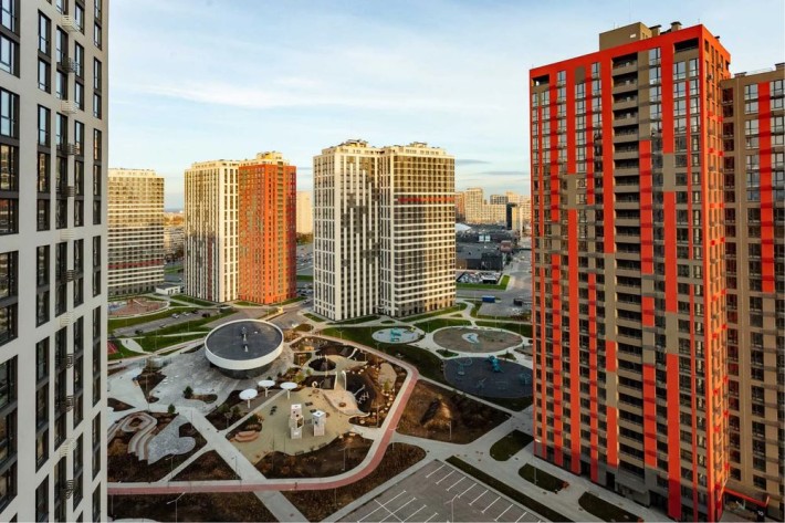 Продам 1 к. Квартиру у Варшавський плюс будинок 13.6 - фото 1