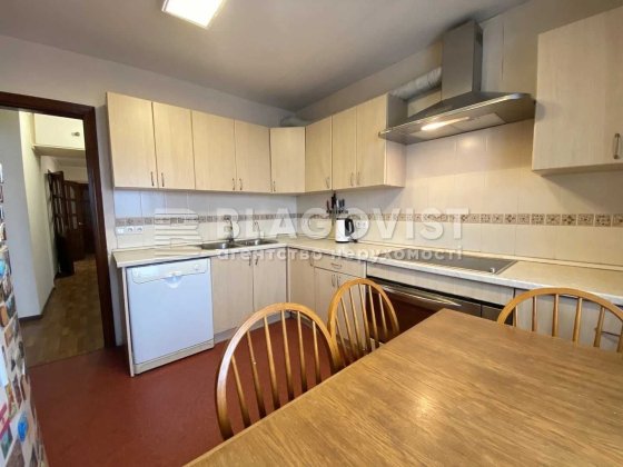 продаж 4 к квартири метро святошино Київ