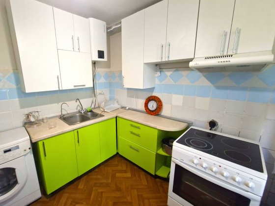 ГРИВНЯ! 71м 2й пов. Булаховського,42/43 м Академмістечко 15хв пішки! Киев