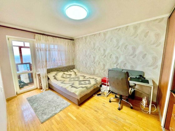 1-кім Мрії (Академіка Туполєва), 17/19 Святошинський, ст.м Нивки Цегла Киев