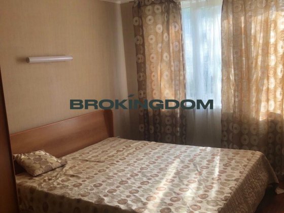 2 - х кім. кв.вул.Мирослава Поповича.Академ Киев