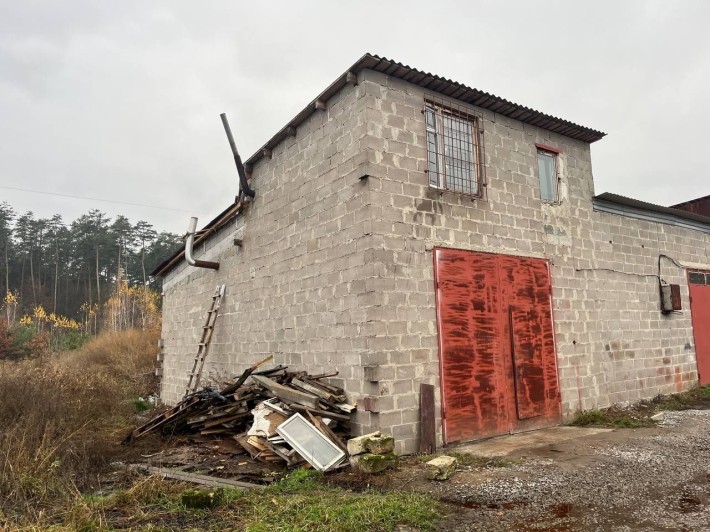 Продам Гараж з підйомником та інструмунтом - фото 1