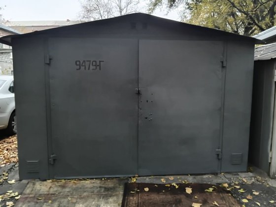 Продам гараж Тітова8 у дворі Днепр