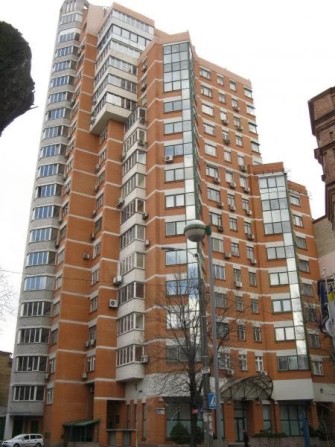 Продається підземний паркінг на Лєскова 1а - фото 1