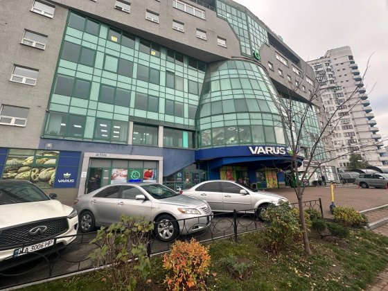 Здам паркінг 17 м2 по пр.Бажана 16 А Київ