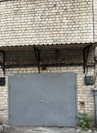 Оренда. Капітальний гараж. Тополя 1 Аренда капитальный гараж Тополь 1 - фото 1