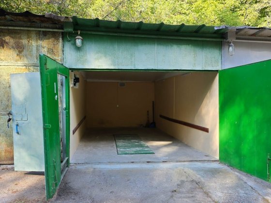 Гаража — Лук’янівка Київ