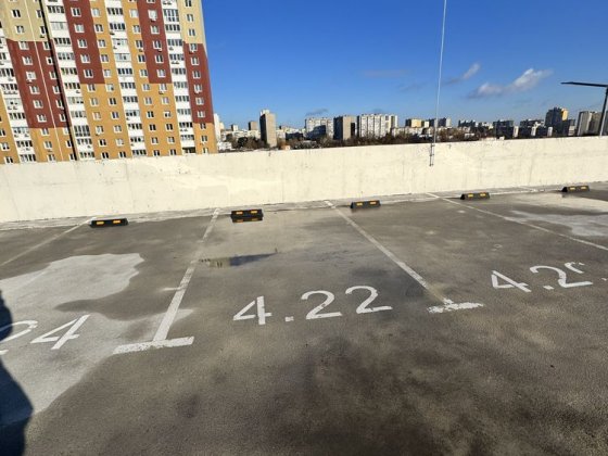 Здам в аренду паркомісце вул. Сергія Данченка 1А. Київ