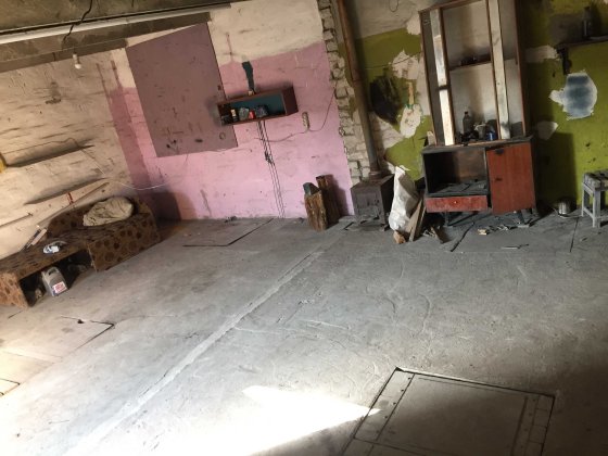 двойной гараж Двое ворот две ямы опытная станция космос сто склад Запорожье