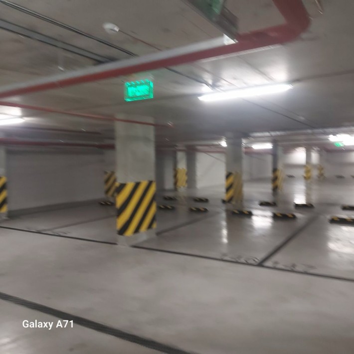 Паркомісце в критому паркінгу - фото 1