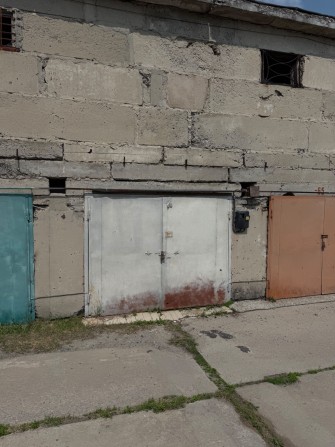 Сдам гараж в аренду ГК Московский по Бучмы салтовка сухой есть свет - фото 1