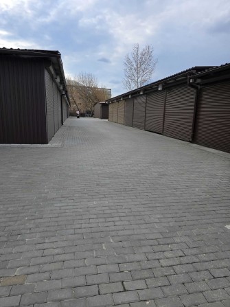 Сдам гараж ЖК Лазурный, район Центрального рынка. - фото 1