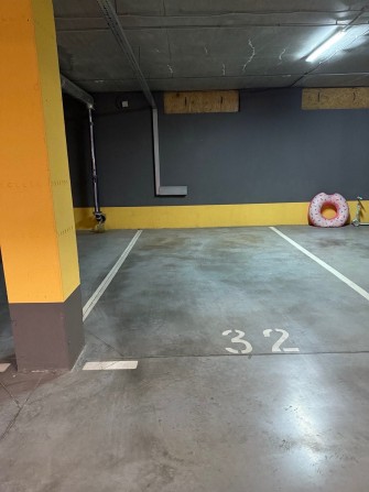 здам в оренду місце для паркування - фото 1