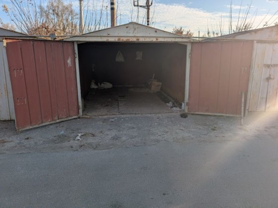 Здам гараж Київ, Маланюка 114 Київ