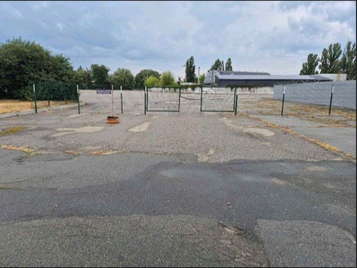 Аренда асфальтованої,огородженої площадки - фото 1