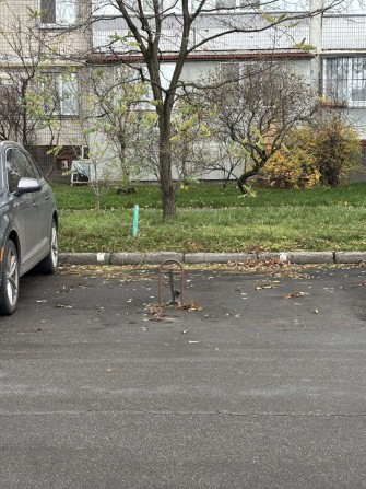 Оренда. Паркомісце с замком м. Мінська - фото 1