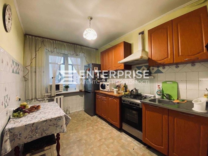 Терміново! Продаж 4к квартири метро Дорогожичі вул. Петропавлівська,15 - фото 1