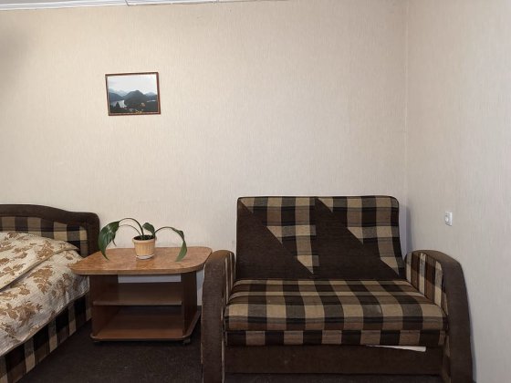 Дорогожичі/Почайна, Київ, вул. Петропавлівська 14, Куренівка