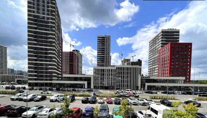 Продам квартиру в Варшавському3 1к квартира на 4 поверсі є генератор - фото 1