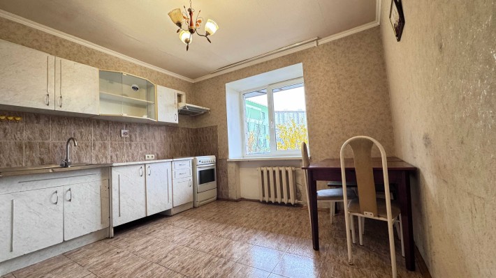 Продам 1 кімн.квартиру з великою кухнею ст.м .Шулявська. - фото 1